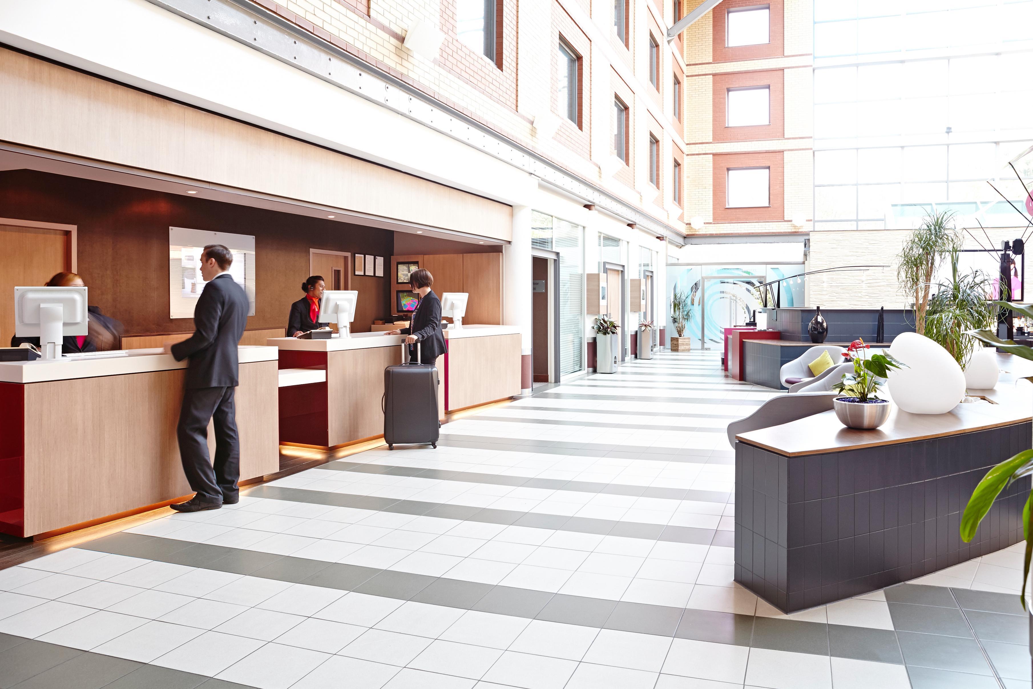 Hotel Novotel London Heathrow Airport M4 Jct. 4