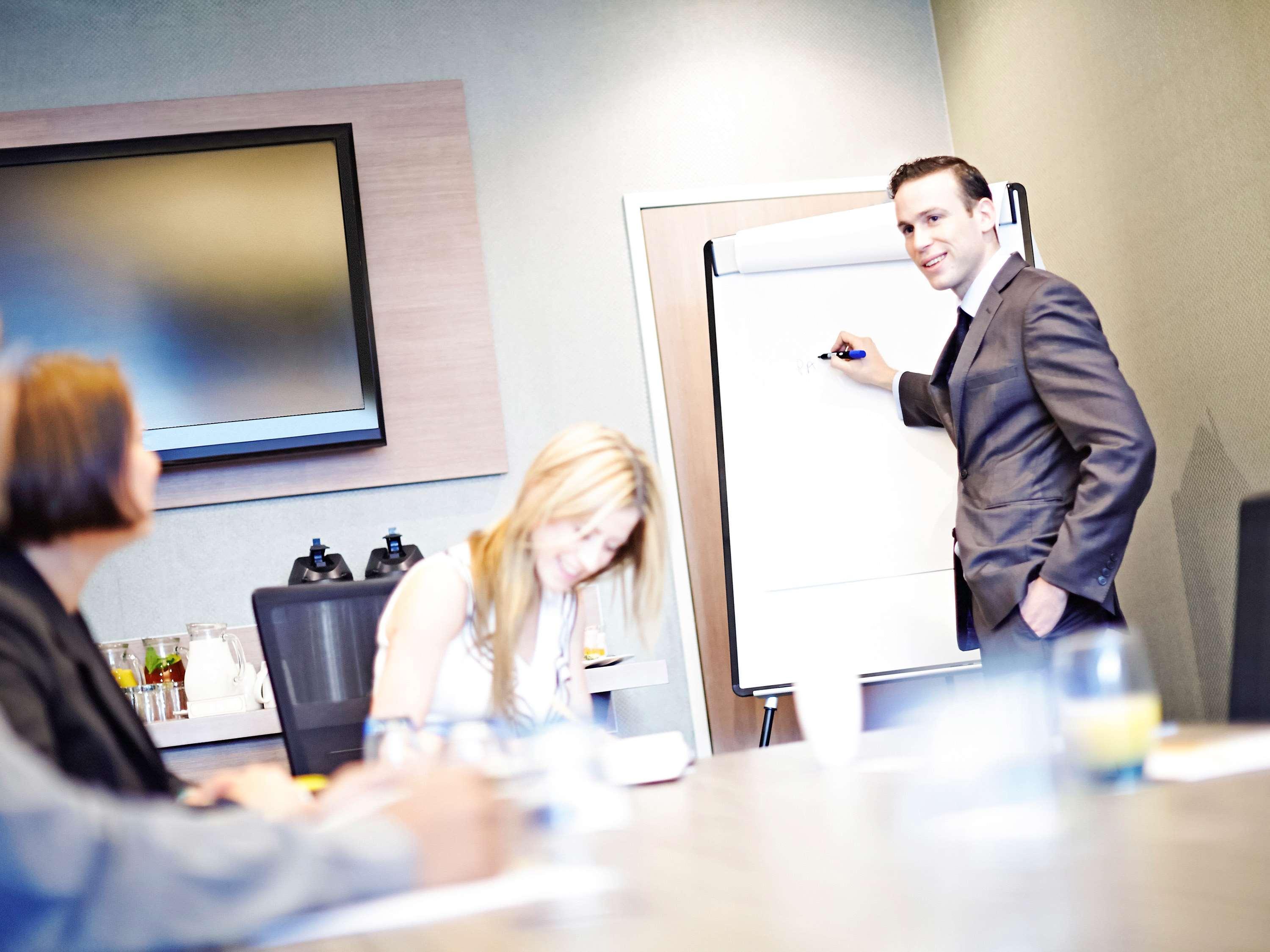 Novotel London Heathrow Airport M4 Jct. 4