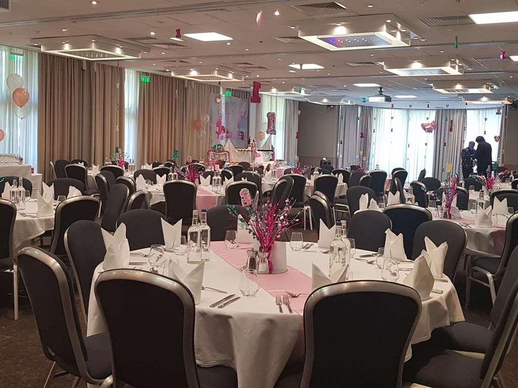 Hotel Novotel London Heathrow Airport M4 Jct. 4