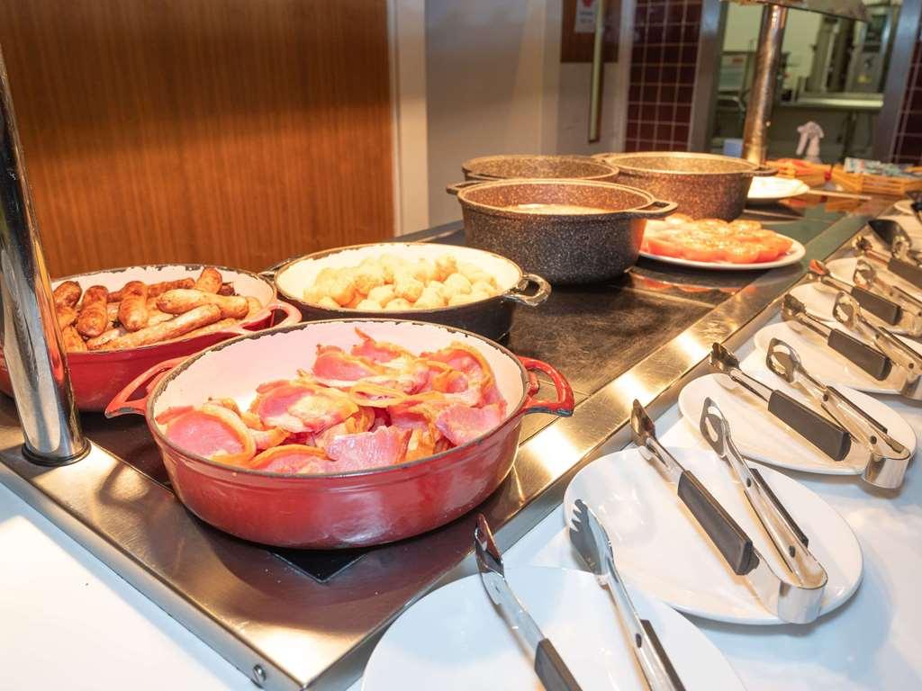 Hotel Novotel London Heathrow Airport M4 Jct. 4 4*
