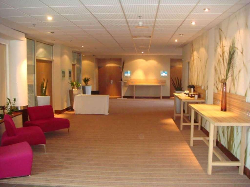 Novotel London Heathrow Airport M4 Jct. 4 Hotel Hillingdon
