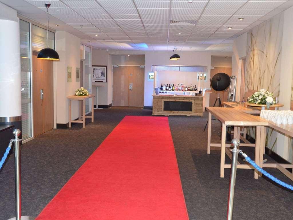 Hotel Novotel London Heathrow Airport M4 Jct. 4 Hillingdon