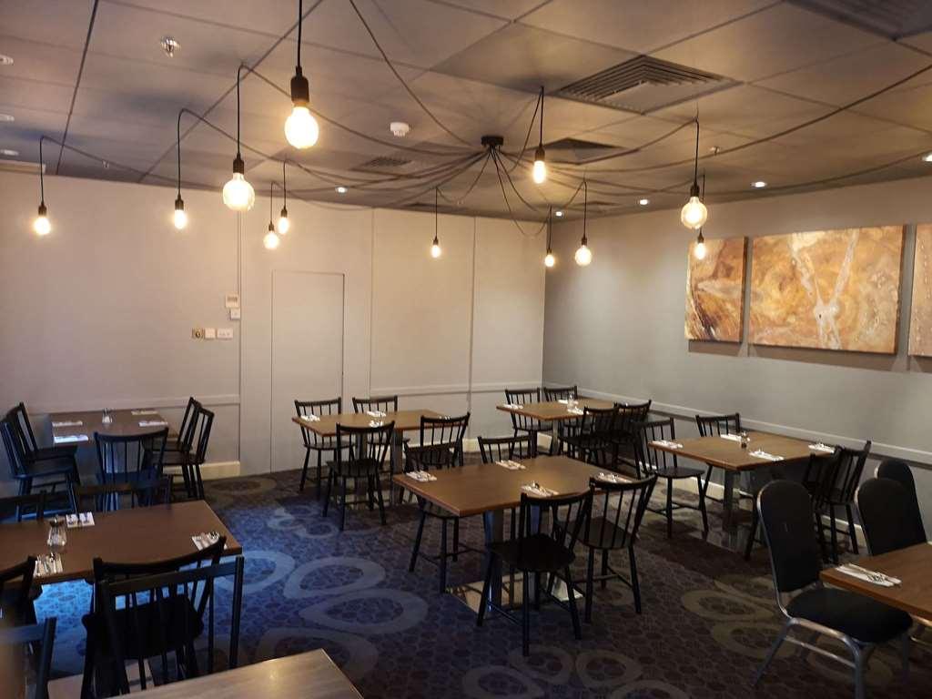 Hotel Novotel London Heathrow Airport M4 Jct. 4